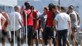Guyonan Pogba untuk Lukaku, Striker Anyar MU