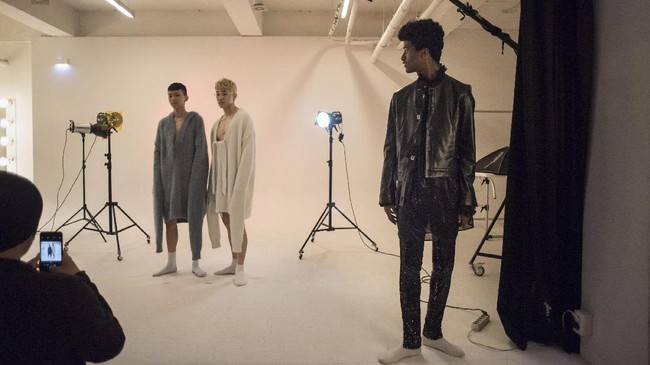 Han Hyun Min, Model Kulit Hitam Pertama Korea Selatan