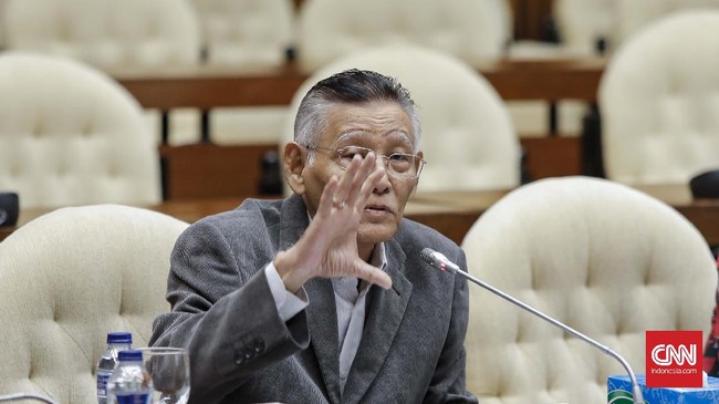 Romli menyebut ada dana sebesar Rp96 miliar yang diterima ICW dari 54 lembaga donor asing untuk membiayai kegiatan LSM tersebut.