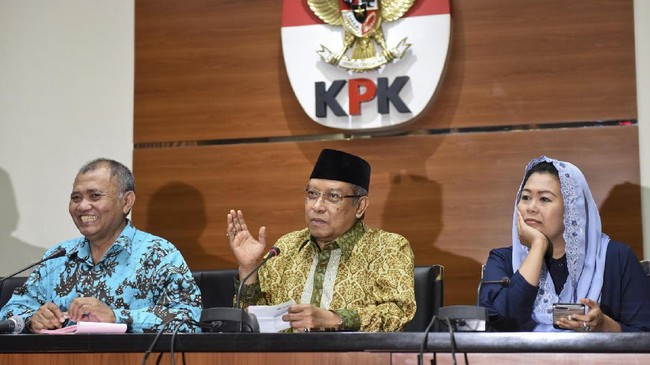 Larangan untuk tidak menyalatkan jenazah koruptor adalah bentuk gerakan moral antikorupsi dan dukungan penuh PBNU pada Komisi Pemberantasan Korupsi.
