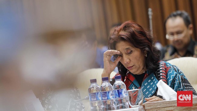 Menteri Kelautan dan Perikanan Susi Pudjiastuti memastikan takkan ada kriminalisasi terhadap para nelayan kecil dan melarang petugas merazia kapal kecil.
