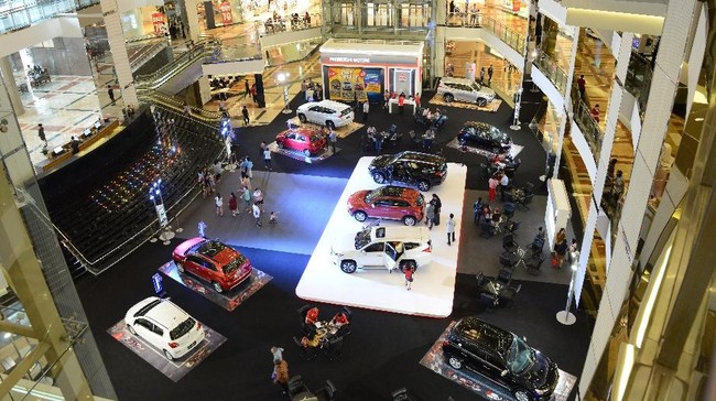 Mitsubishi membenamkan 25 persen kandungan lokal untuk memberikan penyegaran dua mobil SUV mereka dengan kesan yang lebih mewah.