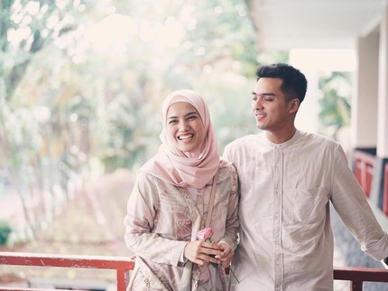Quality Time Simpel Ala Ricky Harun dan Istri