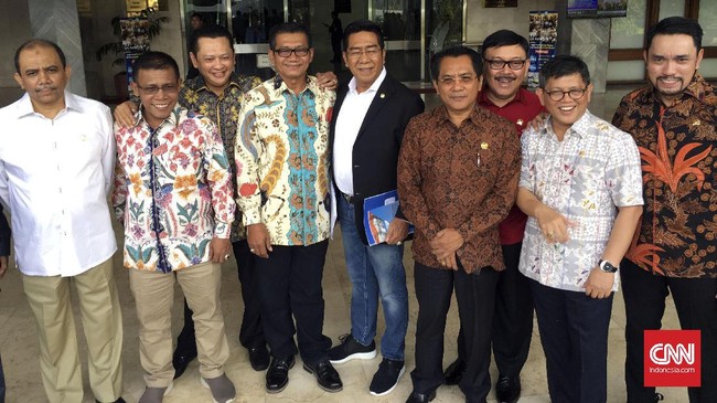 Wakil Ketua Pansus KPK menyatakan pembentukan pansus tak hanya untuk menyelidiki soal e-KTP, melainkan juga untuk mengevaluasi KPK sejak lembaga itu berdiri.