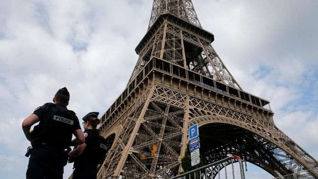 Perancis Akhiri Status Darurat Setelah Dua Tahun
