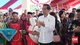 Jokowi: Teknologi Bikin Belanja di Pasar Tak Perlu Uang Tunai
