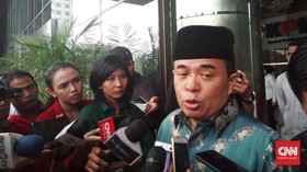 Hakim Cecar Akom soal Pertemuan dengan Terdakwa Kasus e-KTP