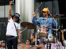Lirik dan Chord Di Rumahku dari Slank