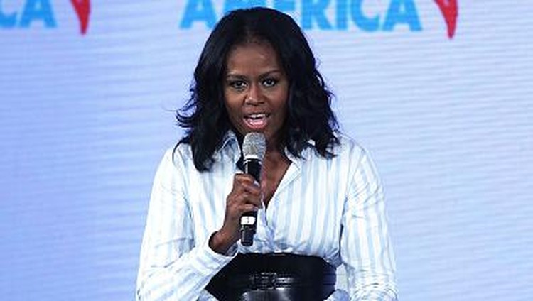 Michelle Obama selalu memberikan inspirasi bagi banyak orang. Kini, istri Barack Obama bergelar wanita paling dikagumi di Amerika Serikat.
