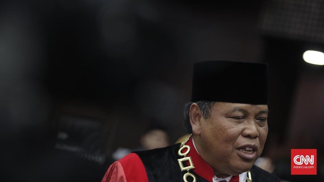 Di masa kepemimpinannya, Arief menghadapi sejumlah tantangan, salah satunya memulihkan kembali citra MK yang sempat terpuruk usai penangkapan Patrialis Akbar.