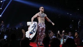 Conor McGregor Balas Kritikan Mike Tyson