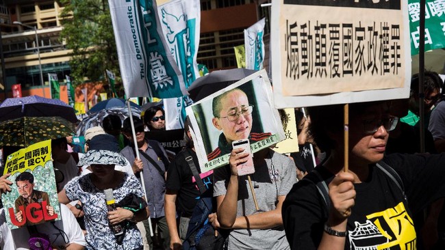 Komunitas internasional meminta pemerintah China membebaskan Liu Xia, istri mendiang pemenang Nobel Perdamaian Liu Xiaobo, yang meninggal Kamis (13/7).