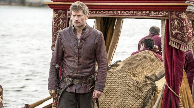 Dikabarkan Nikolaj Coster-Waldau, para aktor baru akan mendapat earphone, di mana mereka mendengar dialog-dialog yang harus dikatakan, tepat sebelum syuting.