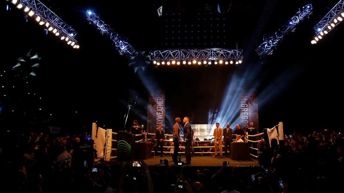 FOTO: Cekcok McGregor vs Mayweather di London