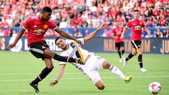 Jose Mourinho mengaku puas dengan performa yang ditunjukkan oleh Manchester United pada laga lawan Los Angeles Galaxy.