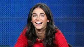 Lebih Dekat dengan Naomi Scott, Si Jasmine di 'Aladdin'