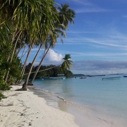 Mengenal Pantai Ngurbloat, Wisata Pantai di Maluku dengan Keindahan yang Memanjakan Mata