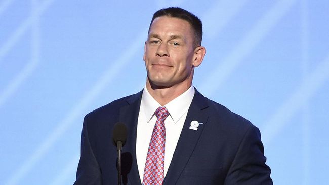 John Cena Diam Diam Telah Menikah Di Florida [ 365 x 650 Pixel ]