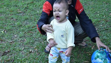 Tips Memilih Sepatu Anak untuk Lebaran Tips Memilih Sepatu Anak untuk Lebaran