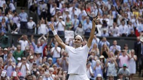 Federer Terinspirasi Valentino Rossi dan Michael Jordan