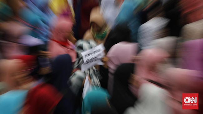 Hizbut Tahrir Indonesia secara resmi mengajukan uji materi atas Perppu tengang Organisasi Kemasyarakatan karena dianggap bertentangan dengan UUD 1945.