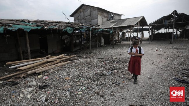 Pada tahun ini, pemerintah mengalokasikan dana bantuan sosial sebesar Rp162 triliun, naik 2,66 persen dibanding proyeksi tahun ini Rp157,8 triliun.