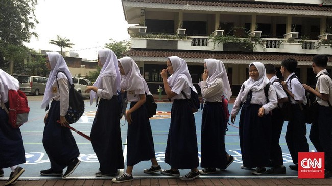Kemendikbud minta 4,29 juta siswa yang ikut Ujian Nasional, baik yang berbasis komputer maupun masih menggunakan alat tulis, untuk tidak stres.