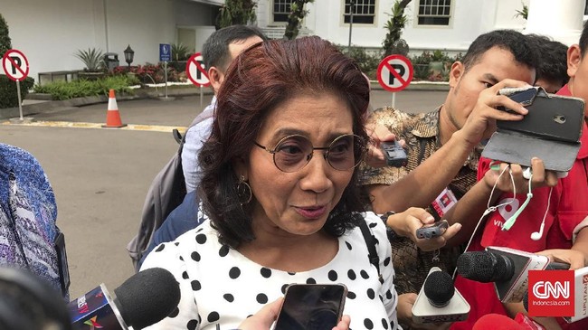 Menteri Susi Pudjiastuti menanggapi Kepala BIN yang menyebut ada kekuatan kartel tengah berupaya menggoyang posisinya di Kementerian Kelautan dan Perikanan.