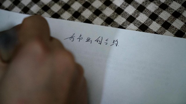 'Diteror' Nikah, Lajang China Pilih Sewa Pacar Palsu