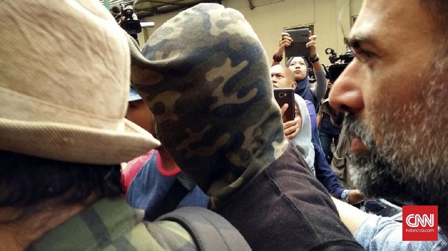 Putra Jeremy Thomas itu sudah mengaku memesan happy five dari Kuala Lumpur meski dari hasil tes urine dinyatakan ia negatif mengonsumsi obat terlarang.