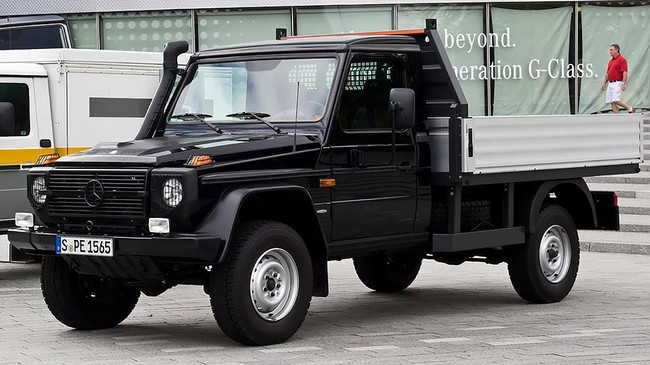 Sejak 1936 Mercedes-Benz telah mengeluarkan kendaraan pickup mulai dari mobil angkut hingga untuk keperluan militer.