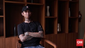 Young Lex Jawab Tudingan Jiplak Video Musik Lay EXO