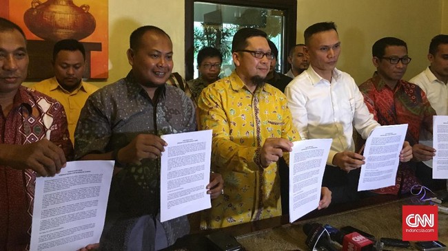 GMPG menilai, hasil rapat pleno Partai Golkar mempertahankan Setya Novanto sebagai ketua adalah bentuk perlawanan pada aksi pemberantasan korupsi.