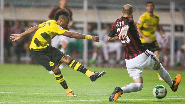 Klub-klub peminat Pierre Emerick Aubameyang tampaknya harus gigit jari lagi musim ini. Sebab, pihak klub memutuskan untuk menutup negosiasi.