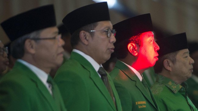 Wasekjen PPP Achmad Baidowi sanksi dengan keterangan Sekjen Kemenag soal dugaan jual beli jabatan di kementeriannya yang menyeret nama Menteri Agama.