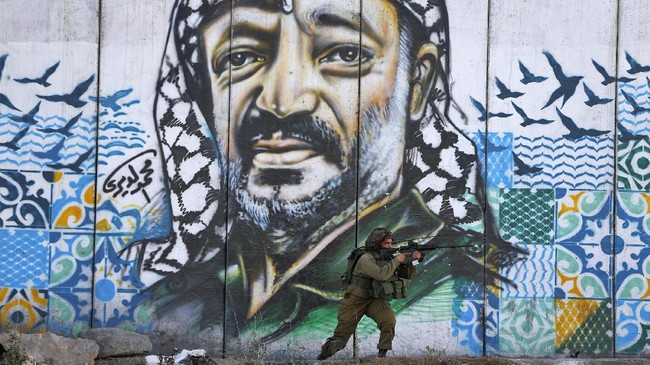 Mossad dan Israel disebut telah melakukan banyak pembunuhan dengan beragam cara, seperti menggunakan pasta gigi. Salah satu sasarannya adalah Yasser Arafat.