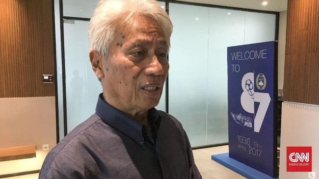 Direktur Teknik PSSI Danurwindo sempat mengalami kolaps meski tetap sadar saat mendampingi Timnas Indonesia latihan persiapan jelang tampil di Piala AFF 2018.