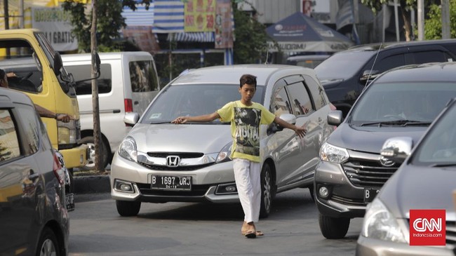 Wacana pemberdayaan Pak Ogah sebagai Sukarelawan Pengatur Lalu Lintas atau Supeltas tidak melanggar Undang-undang.
