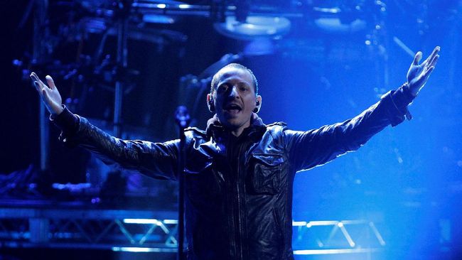 Kematian Chester Bennington dengan cara gantung diri mengejutkan banyak pihak, namun sekaligus membawa arus kampanye kesadaran akan bahaya depresi.