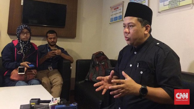 Fahri Hamzah menilai vonis terhadap Buni Yani dilakukan sesuai prosedur sehingga semua pihak harus menghormati putusan majelis hakim.