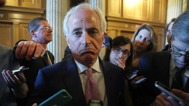 Ketua Senat Urusan Luar Negeri, Bob Corker, menganggap sikap Donald Trump dalam menghadapi Arab Saudi soal kasus pembunuhan Jamal Khashoggi menurunkan moral AS.