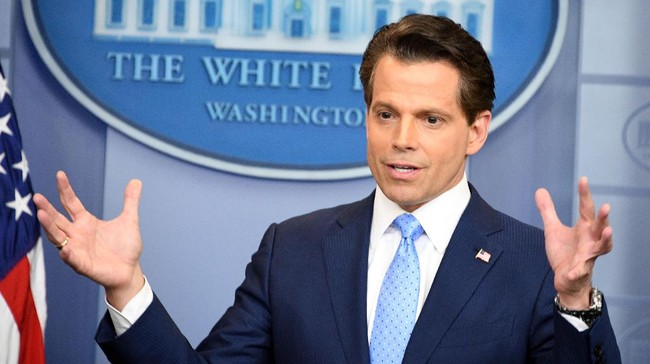 Baru sepuluh hari jadi juru bicara Gedung Putih, Anthony Scaramucci dicopot Donald Trump dari jabatannya karena masalah etika.