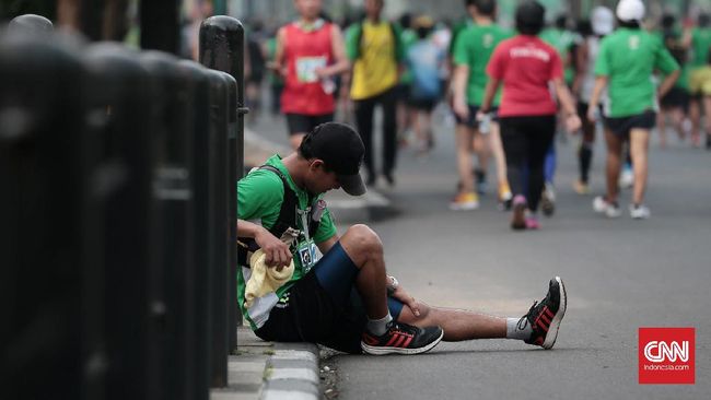 Olahraga dan aktivitas fisik berat dapat menyebabkan risiko cedera, salah satunya cedera lutut yang penanganannya tak bisa sembarang dilakukan.