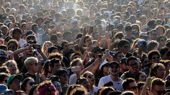 Puluhan pengunjung festival musik indie di Inggris, Truck Festival, mengaku mengalami pencurian, mulai dari saat acara hingga ketika mereka tidur di tenda.