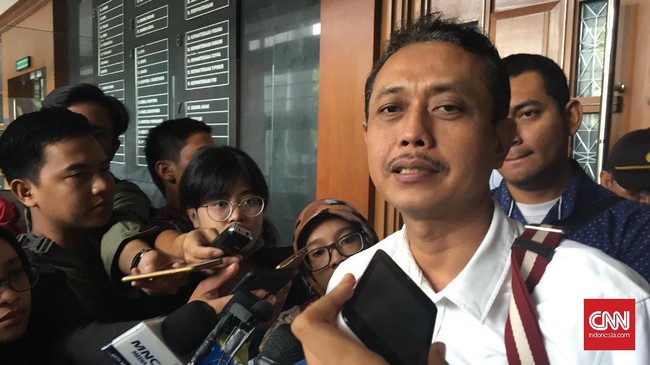 Handang Soekarno, yang kini berstatus single parent, dieksekusi ke Lapas Kedungpane agar lebih dengan anak-anaknya yang tinggal di Semarang.