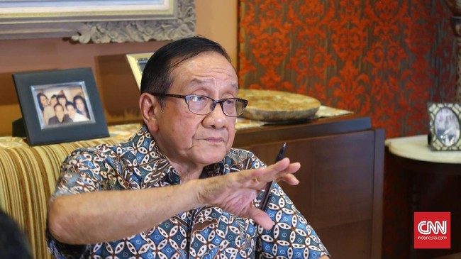 Akbar Tandjung menilai meskipun Jusuf Kalla menjadi cawapres Jokowi belum pasti bisa ikut mendongkrak elektabilitas Golkar dalam menghadapi Pemilu 2019.