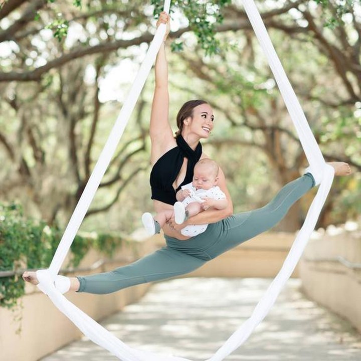 <p>Si kecil Drew sudah diajak bundanya latihan akrobat sejak umur 8 minggu-an lho Bun. (Foto: Instagram/ @sarasotawarrior)</p>