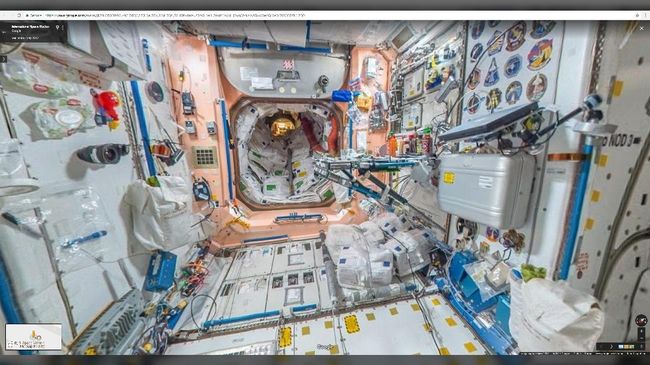 Astronaut Nge-Vlog Cara Buang Air di Luar Angkasa Astronaut yang tinggal di ISS menunjukkan cara mereka buang air di luar angkasa lewat vlog dan ditayangkan di youtube NASA.