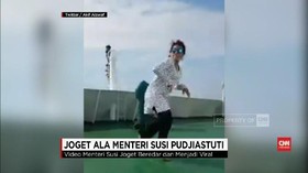 Joget The Beatles Ala Menteri Susi Pudjiastuti