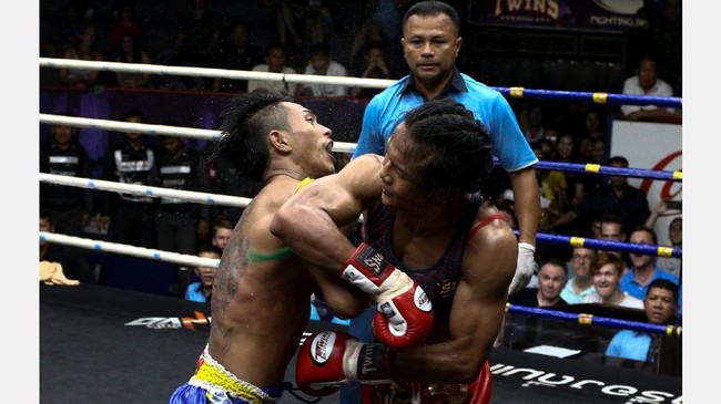 FOTO: Perjuangan Petarung Transgender di Arena Muaythai